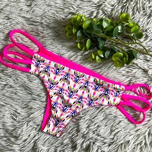 NWOT khong boon neon pink pattern bikini bottom size S